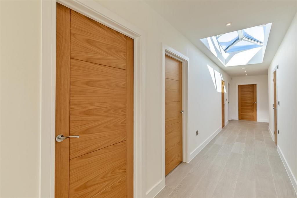 8666547-interior04.jpg