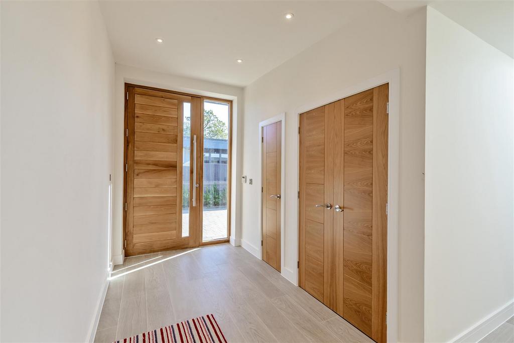 8666547-interior01.jpg