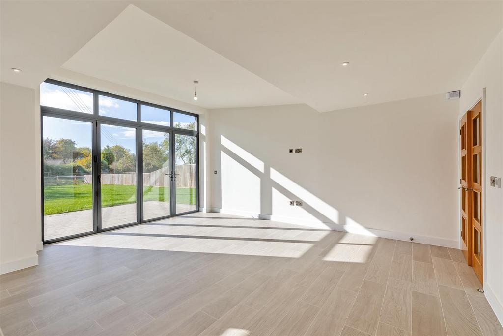 8666547-interior06.jpg