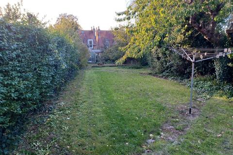 undefined, 2 Beaulieu Cottages