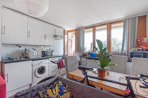 3 bedroom flat to rent, Pelican Estate, Peckham  SE15