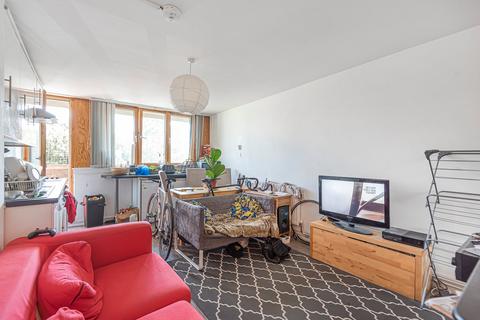 3 bedroom flat to rent, Pelican Estate, Peckham  SE15