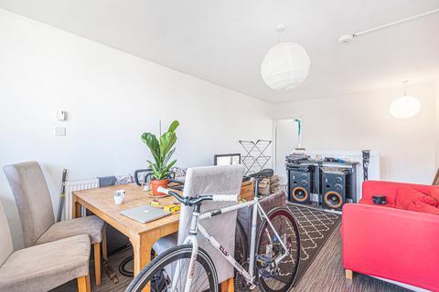 3 bedroom flat to rent, Pelican Estate, Peckham  SE15