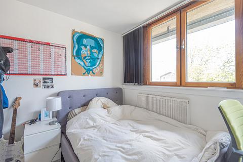 3 bedroom flat to rent, Pelican Estate, Peckham  SE15