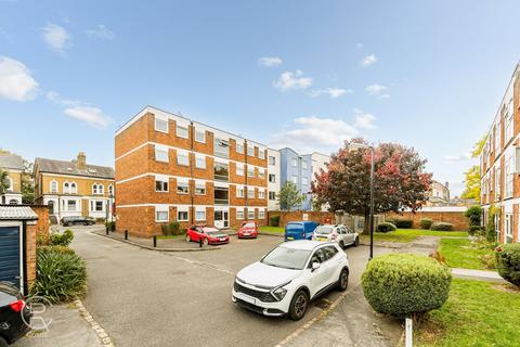 2 bedroom apartment for sale, Silverdale Close, London, W7