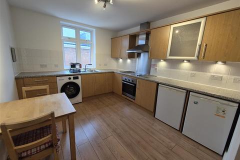 2 bedroom apartment to rent, New Walk Central Apartments, 79 Princess Road East
