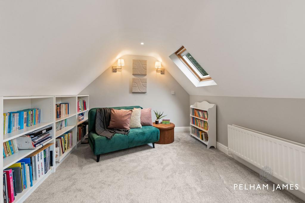 Bedroom One, Greytrex House, Stamford