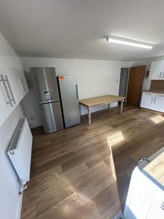 5 bedroom house to rent, Hepburn Road, Bristol BS2