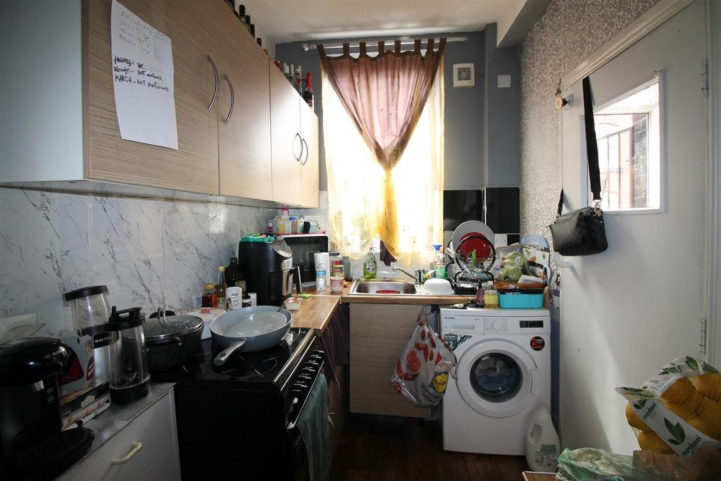 Kitchen.JPG