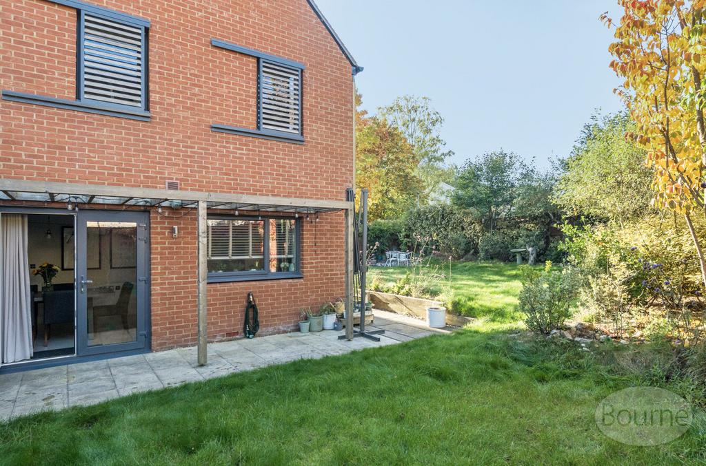 9f6979e5-2a47-4d5...