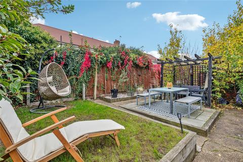 21 Godley Road, London, SW18 3HB