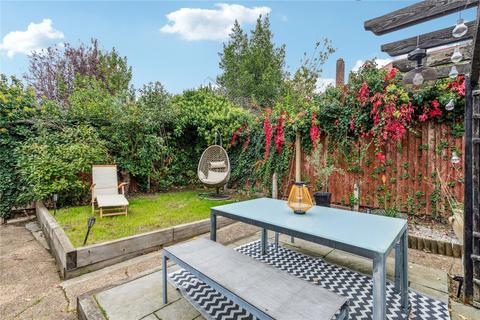 21 Godley Road, London, SW18 3HB