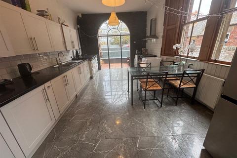 9 bedroom terraced house to rent, Brandling Park, Jesmond