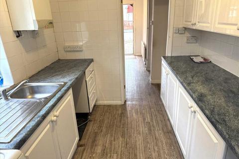 15 Castleton Avenue, Bournemouth, BH10 7HW
