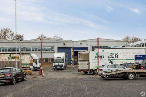 Warehouse to rent, Eskdale Rd Uxbridge UB8 2RT