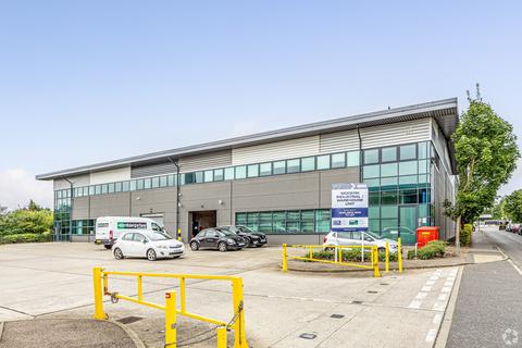 Warehouse to rent, Kendal Av London W3 0AF