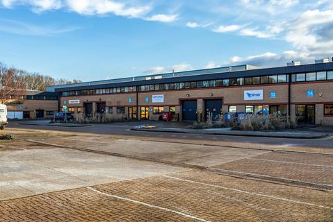 Warehouse to rent, Newton Rd Crawley RH10 9TU
