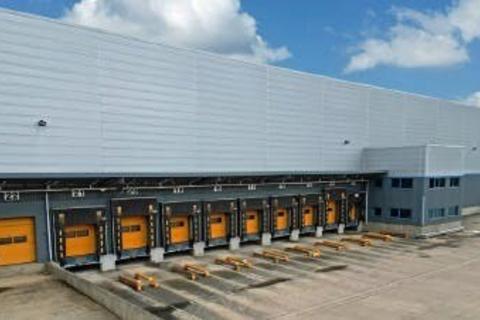 Distribution warehouse to rent, 4300 Harrier Pky Lutterworth LE17 4XN
