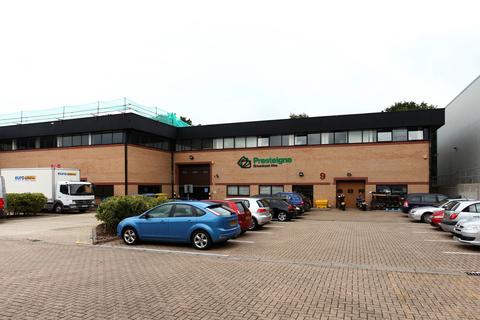 Industrial unit to rent, Newton Rd Crawley RH10 9TU