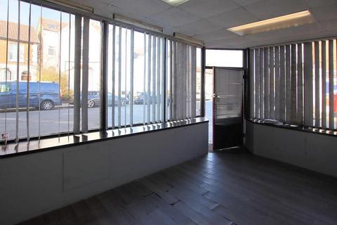 Retail property (high street) for sale, 33 Waddon Rd Croydon CR0 4LH