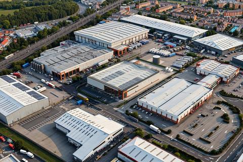 Warehouse to rent, Dean Way Southall UB2 4SB