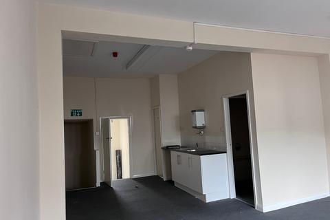 Retail property (high street) to rent, 19 Newport Rd Middlesbrough TS1 1LE