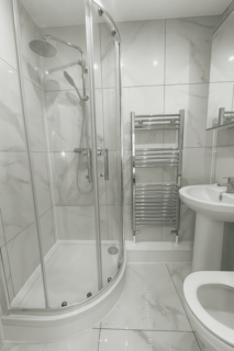 House share to rent, Lockesfield Place, London, E14