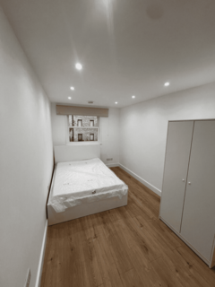 undefined, Lockesfield Place, London, E14