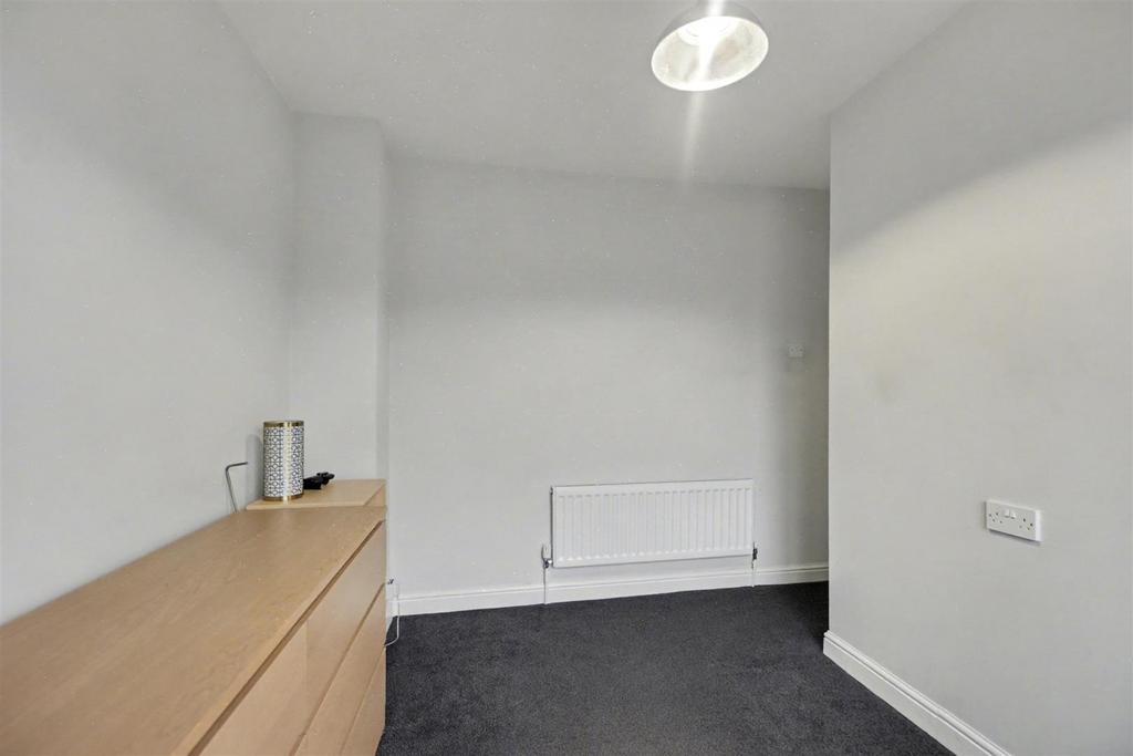 Bedroom 2 2.jpeg