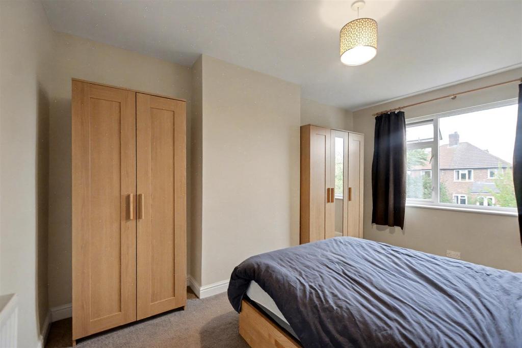 Bedroom 1 1.jpeg
