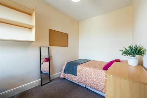 3 bedroom private hall to rent, Langley Road, Lancaster LA1