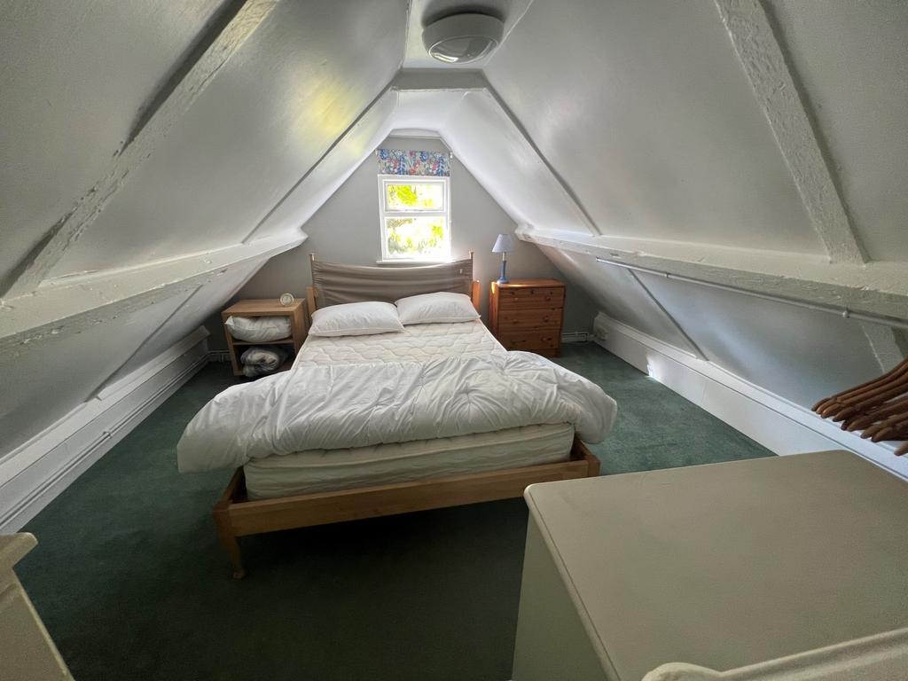 Bed 3