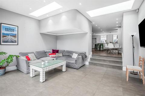 undefined, Surrey Square, London SE17
