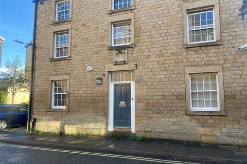 6 bedroom private hall to rent, Aalborg Place, Lancaster LA1