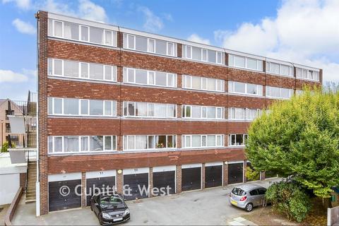 2 bedroom maisonette for sale, Lodge Road, Wallington SM6