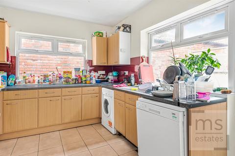 5 bedroom terraced house to rent, Lenton Boulevard, Nottingham NG7