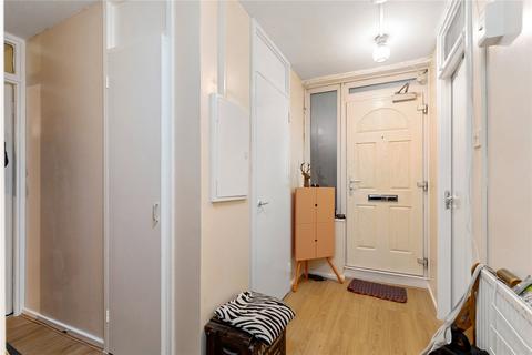 1 bedroom apartment for sale, Reedham Close, London, N17