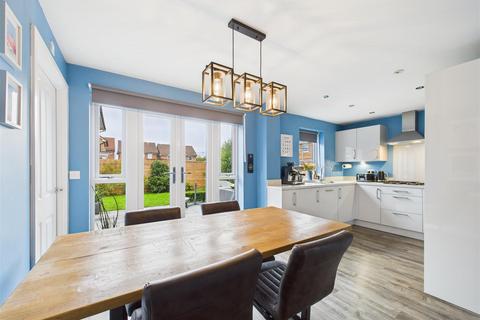 4 bedroom detached house for sale, Airedale Drive, Brough