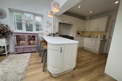 undefined, New Street, Tiddington CV37