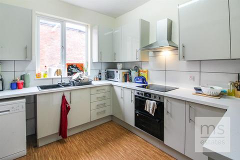 5 bedroom semi-detached house to rent, Lenton Boulevard, Nottingham NG7