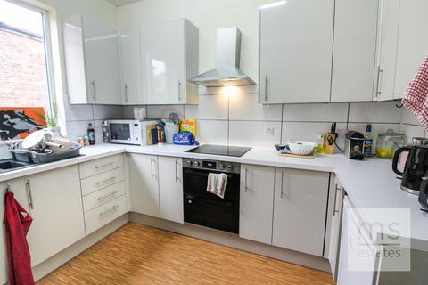 5 bedroom semi-detached house to rent, Lenton Boulevard, Nottingham NG7