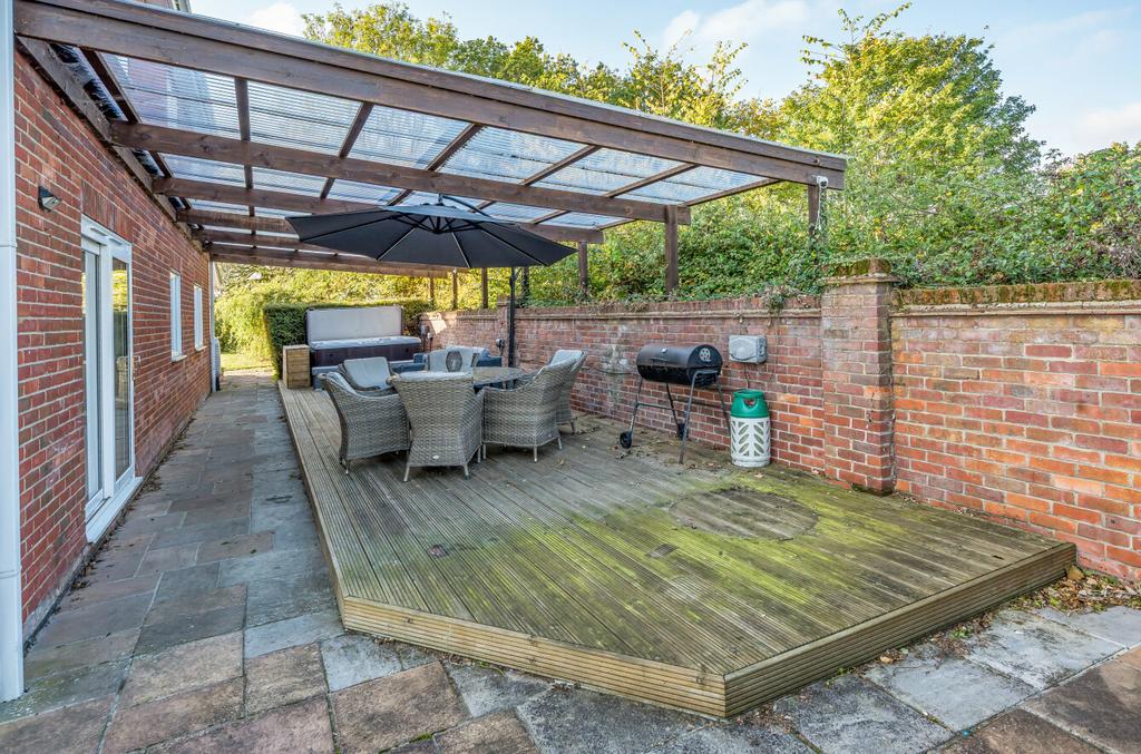 1363545-5-68e92a8...