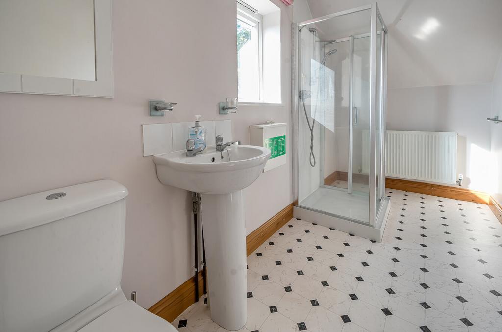2nd Floor Ensuite