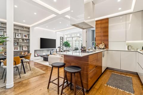 4 bedroom end of terrace house to rent, Denbigh Close, London, W11