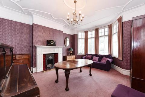 undefined, Byron Road, Ealing