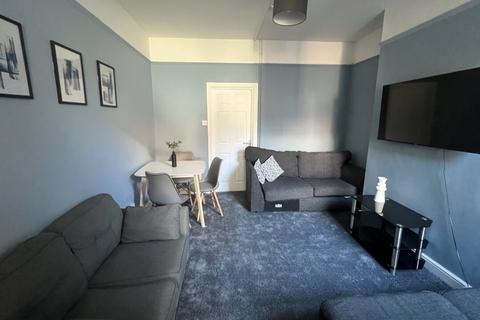 5 bedroom terraced house to rent, Lincoln LN2