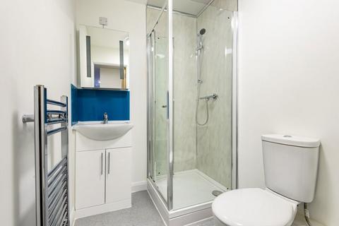 9 bedroom flat to rent, Cowley Road