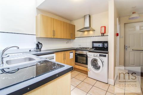 5 bedroom terraced house to rent, Mettham Street, Nottingham NG7