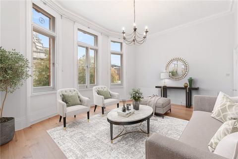 3 bedroom maisonette to rent, Egerton Gardens, Knightsbridge, London, SW3