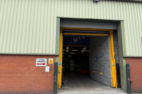 Warehouse to rent, Ings Av Rochdale OL12 7LQ